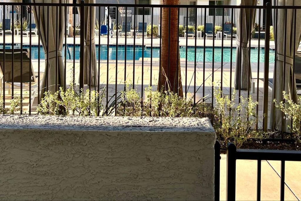 Westgate, Stadium Stunning First Floor 2bed 2bath Apartment